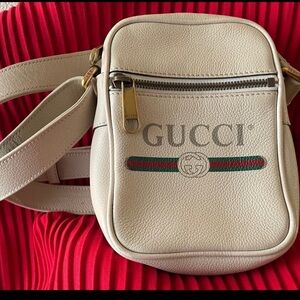 Authentic classic vintage Gucci crossbody